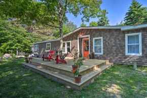 Woodland Retreat Near Trails, Golf and Wineries!